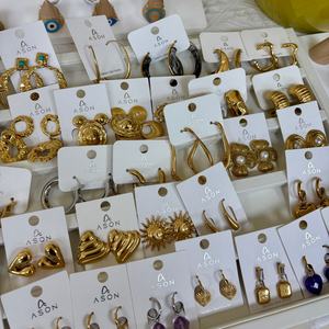 Customizable Women 18k Gold Plated Stainless Steel Huggie <b>Earrings</b> Hypoallergenic Jewelry Screw <b>Twisted</b> C-shape <b>Hoop</b> <b>Earrings</b> - Product Image 3