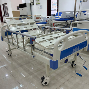 Lit d'hôpital manuel à deux manivelles, 2 fonctions réglables, équipement de soins pour patients alités, capacité de 260 kg, garantie de 3 ans - Product Image 4