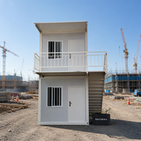 Maison modulaire en conteneurs à 2 étages avec balcon et escalier, structure en acier préfabriquée extensible pour usage commercial et résidentiel