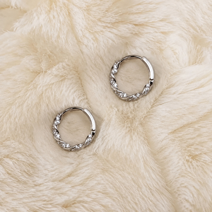 Boucles d'oreilles créoles torsadées en acier inoxydable avec zircon cubique incrusté, style minimaliste, pour femmes, vente en gros OEM/ODM - Product Image 2