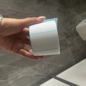 Papel Autoadhesivo de Vinilo con Revestimiento de Agua, 80gsm, Base Amarilla, Etiquetas de Advertencia Troqueladas de 48mm para Embalaje - Product Image 3