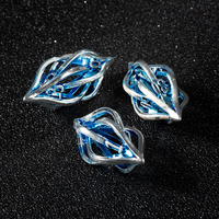 Ensemble de 7 dés polyédriques en métal plaqué argent avec émail bleu, motif dragon, pour jeux de rôle D&D (Dungeons and Dragons)