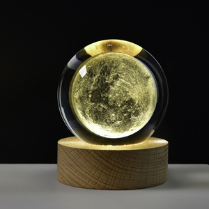 Lampe de nuit LED en cristal 3D, alimentée par piles, avec lumière blanche chaude, décoration moderne pour chambre à coucher, lampe Saturne - Product Image 1