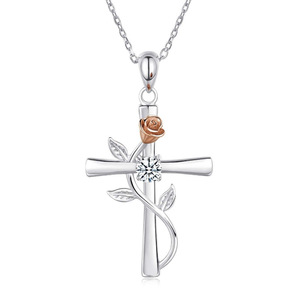 Collana con Ciondolo a Croce in Argento 925, Moissanite Taglio Brillante Rotondo, Placcato in Rodio, Gioiello Religioso Cristiano Unisex con Catena a Maglia - Product Image 1