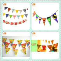 Impression numérique de drapeau de bannière de fanion de couleur de taille personnalisée en gros pour la décoration de fête d'anniversaire de thème de carnaval d'ouverture de centre commercial