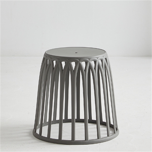 Tabouret <span class=keywords><strong>de</strong></span> thé rond en plastique empilable et portable au design créatif et moderne, idéal pour les petits appartements, les coins <span class=keywords><strong>de</strong></span> chambre et les jardins extérieurs. - Product Image 3