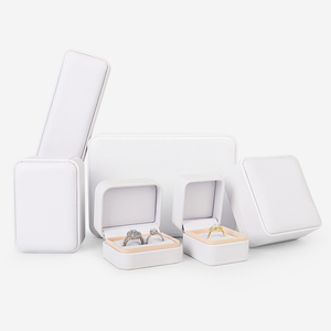 थोक मूल्य नई शैली कारखाने थोक मूल्य नई शैली की फैक्टरी थोक अंगूठी हार उपहार पैकेजिंग सफेद चमड़े के गहने बॉक्स - Product Image 6