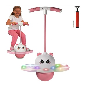 ลูกบอลกระโดด KK Balance Pogo <span class=keywords><strong>Ball</strong></span> พร้อมที่จับสำหรับเด็ก ของเล่นลูกบอลกระโดดมีไฟ LED สีสันสดใส รูปทรงแพนด้า ของเล่นเด้งดึ๋งแสนสนุก - Product Image 1