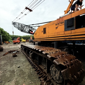 Grúa sobre orugas Hitachi KH700 de 150 toneladas, adecuada para construcción o transporte, completamente probada. - Product Image 4