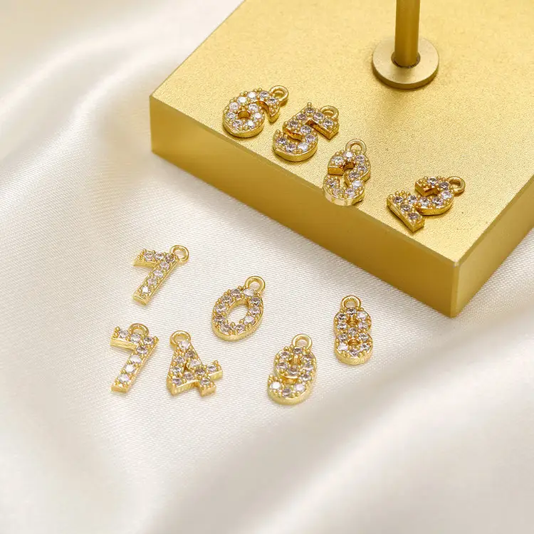 Qushine 0-9 תכשיטים מותאם אישית קטן Diy ערבית ספרות זהב מצופה דיגיטלי מספר קריסטל שרשרת תליון קסם