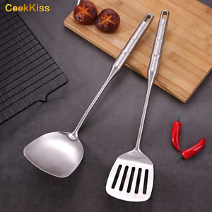 Nouveautés 2024 Ustensiles de cuisine Logo laser personnalisé Ensemble d'accessoires de cuisine en acier inoxydable Ensemble d'ustensiles en métal argenté de <span class=keywords><strong>9</strong></span> pièces - Product Image 5