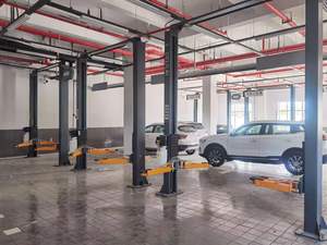 Pengangkat Mobil 2 Tiang Hidrolik 4T Double Column Gantry, Lift Kendaraan Tanpa Batas Ruang Bawah - Product Image 4