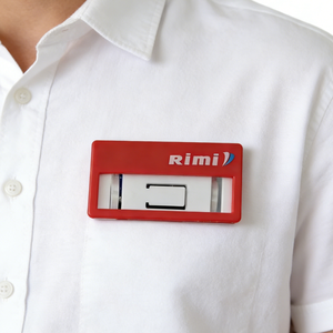 Badge Nominativo in Acrilico Rosso con Slot Sostituibile per Informazioni Personalizzate, da Indossare dagli Dipendenti - Product Image 3