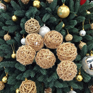 Commercio all'ingrosso di dimensioni personalizzate Rattan Core palla di vimini uccello giocattolo Quaker pappagallo cesto che fa risorsa per decorazioni natalizie - Product Image 4