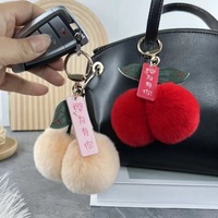 Porte-clés en fourrure douce et moelleuse en forme de double pompon de cerise rouge, porte-clés en peluche pour femmes et filles, breloque pour sac, porte-clés, pendentif