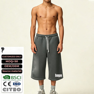 Pantalon Capri de survêtement 7/8 ample pour homme avec logo brodé, coupe oversize, jambe large, en molleton bouclette, personnalisable OEM - Product Image 1