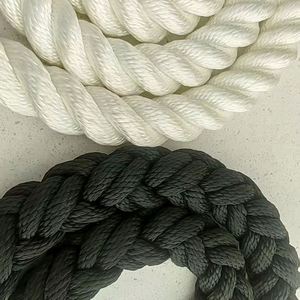 Corde d'amarrage en nylon de 48 mm, faible élasticité et résistante à l'eau salée, pour usage marin/accostage - Product Image 1