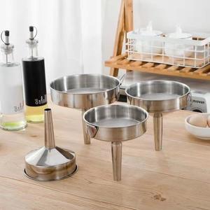 Funil de aço inoxidável tamanho grande 30cm funil de cozinha resistente com alça anel - Product Image 4