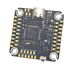 Contrôleur de vol XFlight Hobby F722 3-8S 100A 110A ESC 4-en-1 F722 STACK 30x30mm avec gyroscope ICM42688 pour drone de course FPV télécommandé - Product Image 2
