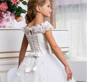 <span class=keywords><strong>Robe</strong></span> de Demoiselle d'Honneur Blanche en Tulle pour Enfants, <span class=keywords><strong>Robe</strong></span> de Princesse pour Cérémonie, Fête, Mariage, Demoiselle d'Honneur, Longue Traîne, Nœud au Dos, Dentelle Vintage - Product Image 4