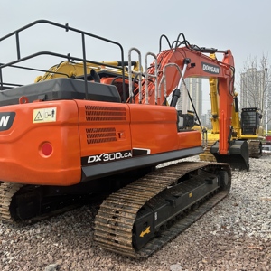 รถขุดมือสอง Doosan DX300LCA คุณภาพสูง ขนาด 30 ตัน รุ่น DX300LC DX300-9 DX300 เครื่องจักรสำหรับงานดิน ลดราคาพิเศษ - Product Image 4
