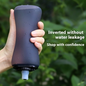Bouteille d'eau pliable en silicone grande capacité pour le cyclisme et les sports de plein air – Vente en gros - Product Image 4