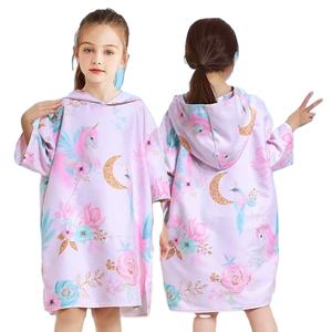 Robe à langer pour enfants avec poche avant <span class=keywords><strong>Poncho</strong></span> de <span class=keywords><strong>surf</strong></span> Serviettes de plage pour tout-petits Serviette de bain portable à capuche en microfibre Garçons Filles - Product Image 2