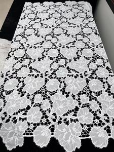 Tessuto in Pizzo Floreale Vintage 100% Poliestere Idrosolubile, Pizzo Traforato Ricamato a Motivi Floreali - Product Image 6
