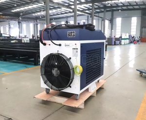 Maxcool 2000W 3000W nettoyeur laser refroidi à l'<span class=keywords><strong>eau</strong></span> pour le traitement <span class=keywords><strong>de</strong></span> surface des métaux haute puissance 6000w nettoyage laser peinture antirouille - Product Image 5