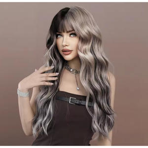 วิกผมยาวหยิกแบบแบรนด์ในประเทศ พร้อมหน้าม้าปัดข้าง สีดำ ขาว น้ำตาลทอง เส้นผมทนความร้อนสูง แนวไรผมธรรมชาติ - Product Image 5