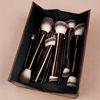 Ensemble de 20 pinceaux de maquillage professionnels en nylon avec pinceau plat et pinceau correcteur, y compris une éponge et un coffret de rangement en carton