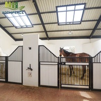 Panneaux d'écuries robustes pour l'extérieur et l'intérieur Conception modulaire pour la ferme de ranch et les installations équestres Stable