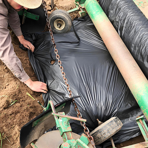 <span class=keywords><strong>Film</strong></span> Pacciamante in Plastica Premium Argento e Nero per Coltivazioni di Fragole e Cipolle - Product Image 4