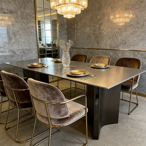 طاولة طعام فاخرة حديثة بتصميم نورديك فرنسي تتسع لـ 4-6 أشخاص، للاستخدام الداخلي، بقاعدة معدنية وسطح من الحجر الصناعي - Product Image 3