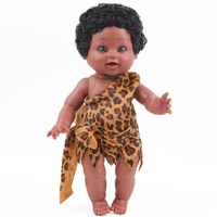 Fabricant chinois lance un nouveau modèle de poupée noire en vinyle souple, inspiré de la vie des jeunes filles noires.
