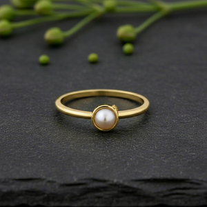 Bague empilable minimaliste pour femme en or massif 10 carats, perle d'eau douce et diamant de laboratoire, faite à la main, certifiée, idéale comme cadeau - Product Image 2