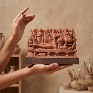 Sculpture de la naissance du Seigneur Krishna inspirée de l'art des temples hindous du Xe siècle, décoration religieuse Janmashtami, réplique de musée - Product Image 3