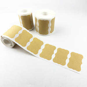 Rouleaux d'autocollants adhésifs découpés en papier kraft bricolage pratiques pour l'emballage, l'expédition et l'utilisation décorative des vacances - Product Image 2