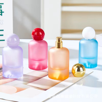 Vente en gros, pulvérisateur carré de couleur transparente, flacons de parfum en verre de 30ml 50ml 100ml, emballage cosmétique, pompe scellant
