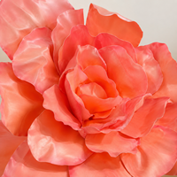 Sculpture géante de fleur de pivoine orange corail en papier, fleur artificielle pour décoration d'événements de mariage, présentation florale commerciale