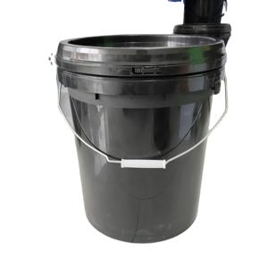 Venta caliente 5L-25L Cubos de plástico negro con asa y tapa Cubo cuadrado de grado alimenticio para uso diario o químico - Product Image 1