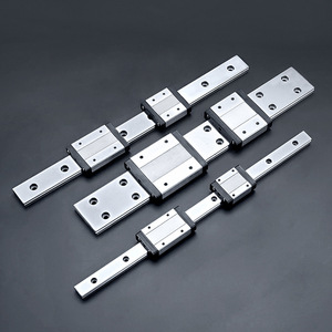 Kit de Guía Lineal Miniatura Doméstica MTN9-200C1, Grado C, Acero para Rodamientos, Precarga Estándar, Bloqueo y Fijación - Product Image 1