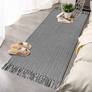 Tapis de salle de bain style bohème, 100% tissé, imprimé géométrique animal noir, réversible, tissage en coton avec pompons, fabrication mécanique - Product Image 5