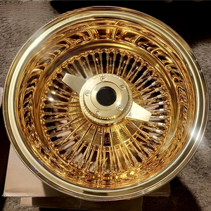 Ruedas Dayton Lowrider 13x7 Rev 100 con radios cruzados, completamente doradas, de 2 barras - Product Image 1