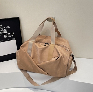 Sac de sport en velours Haoxuan pour hommes et femmes, sac de voyage grande capacité à fermeture éclair pour activités sportives en extérieur et courts trajets, avec compartiment intérieur - Product Image 5