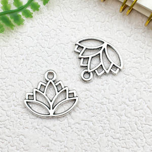 Nouveau pendentif en argent Antique multi-styles de haute qualité bracelet à bricoler soi-même collier accessoires fabrication de bijoux - Product Image 3