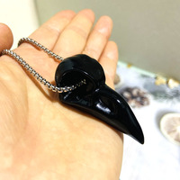 Großhandelspreis Handgeschnitzter Natürlicher Obsidian Rabenschädel Anhänger Reiki Halskette Heilende Handwerkskunst
