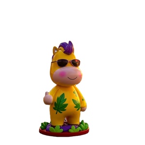 Statue de cheval géante en FRP de 1,3 m, figurine de poney colorée en fibre de verre avec lunettes de soleil pour parc à thème, ornements d'art extérieur modernes - Product Image 1