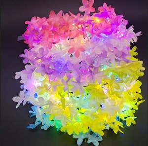 Venta al por mayor LED tocado flor corona diadema brillante boda fiesta Navidad guirnaldas flor corona - Product Image 3