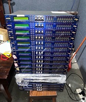 Processeur audio XTA DP448 avec 4 entrées et 8 sorties en bon état d'occasion